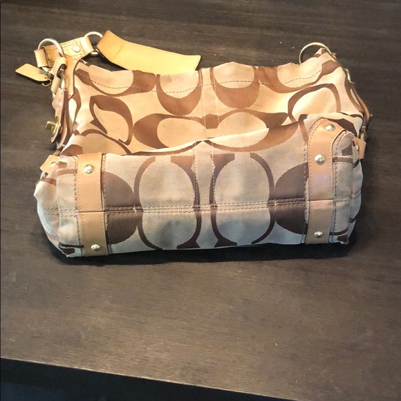 Coach Monogram Hobo - Picture 6 of 12